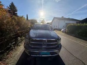 Dodge RAM 1500 5.7 L V8 BIG HORN 4x4