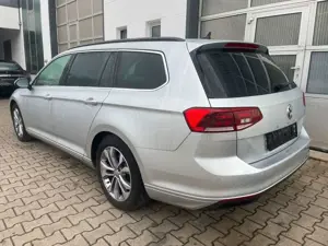 Volkswagen Passat Variant TDI 4Motion/DSG/LED/SHZ/NAVI/MWST Bild 3