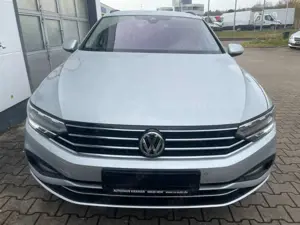 Volkswagen Passat Variant TDI 4Motion/DSG/LED/SHZ/NAVI/MWST Bild 4