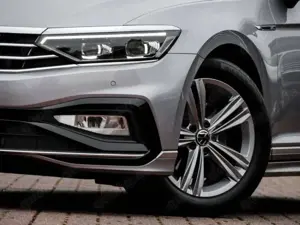 Volkswagen Passat Variant 2.0 TDI Business 4Motion DSG ACC Bild 5