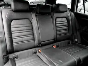 Volkswagen Passat Variant 2.0 TDI Business 4Motion DSG ACC Bild 4