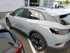 Volkswagen ID.4 Pro Performance +CCS+WÄRMEPUMPE+AHK+KAMERA+ Bild 5