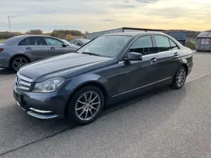 Mercedes-Benz C 180 CGI BlueEfficiency*Automatik*AHK*Garantie