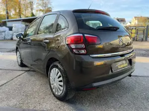 Citroen C3 1.2 BENZIN MIT GARANTIE! *TEMPOMAT,KLIMAA,NAVI* Bild 5