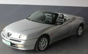 Alfa Romeo Spider Sportsitze Leder Schwarz, elektr. Verdeck