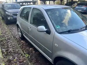 Volkswagen Golf 1.6 Pacific Bild 2