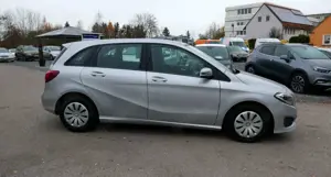 Mercedes-Benz B 180 "CLASSIC"/NAVI/SHZ Bild 5