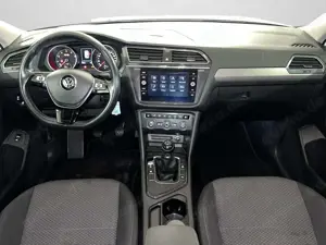 Volkswagen Tiguan Allspace 1.5 TSI ACTIVE, 7 Sitzer, Navi, Bild 3