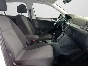 Volkswagen Tiguan Allspace 1.5 TSI ACTIVE, 7 Sitzer, Navi, Bild 4
