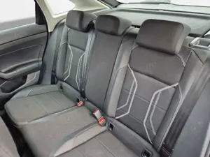 Volkswagen Taigo 1.5 TSI DSG Navi Klima Matrix SiHz PDC Bild 5