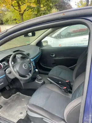 Renault Clio 1.2 16V Dynamique Bild 5