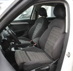 Audi Q3 - 2,0 TFSI Quattro Sportsitze Bi-Xenon Alu 18 Bild 5