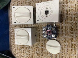 3 Rolladenknebelschalter aufputz