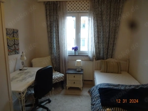 1 möbl. Zimmer in WG (Wohngemeinschaft) Stuttgart-Obertürkheim ab1.01.26 zu vermieten 