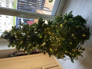 Künstlicher Christbaum