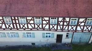 Historisches Anwesen mit großem Potenzial   direkt an der Klostermauer in Kirchheim am Ries