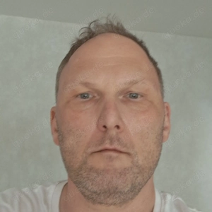 Ältere  Singel sucht Dich eine lustvolle junge Frau  für F+ Bild 2