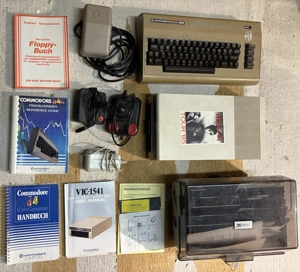 Commodore C64 Computer mit viel Zubehör