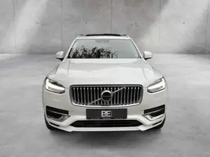 Volvo XC90 T8 AWD Recharge Plug-In Hybrid Expression Bild 2