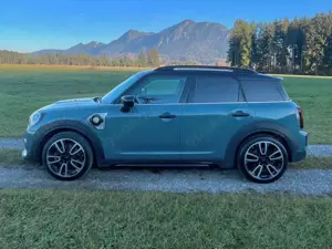 MINI Cooper SE Countryman All 4 John Cooper Works Pano HuD Winterräder