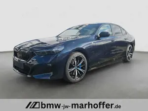 BMW 550 e xDrive M Sport Pro DAP PAP Travel Paket