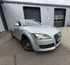 Audi TT Coupe/Roadster 2.0 TFSI Roadster