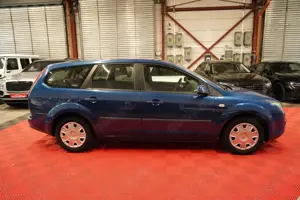 Ford Focus Turnier 1.8 Fun X 1.Hand*Klima*Zentral* Bild 4