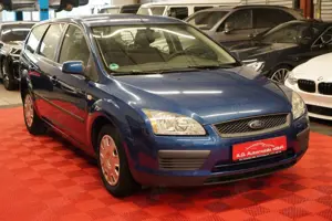 Ford Focus Turnier 1.8 Fun X 1.Hand*Klima*Zentral* Bild 3