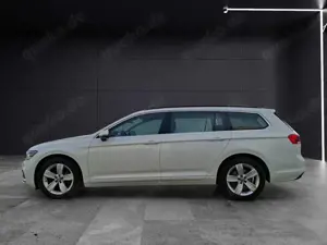Volkswagen Passat Variant TDI Business DSG Standhzg LED Navi ACC RFK SH Bild 3