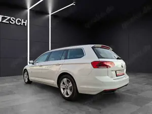 Volkswagen Passat Variant TDI Business DSG Standhzg LED Navi ACC RFK SH Bild 4