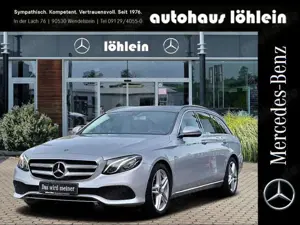 Mercedes-Benz E 220 d T Avantgarde AHK+SHD+TOTW+KAMERA+SHZ+DAB
