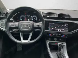 Audi Q3 TFSI e 45 TFSI e 180(245) kW(PS) S tronic Bild 3