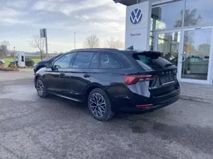 Skoda Octavia Combi 2.0 TDI DSG CLEVER 17"+EL.HECK+NAV Bild 3