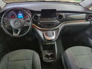 Mercedes-Benz V 220 d Edition 4MATIC lang Bild 5