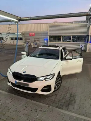 BMW 320 i M Sport, Panorama, HiFi-Soundsystem, Head-Up