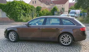 Audi A4 A4 Avant 2.0 TDI DPF quattro S tronic Ambition Bild 2