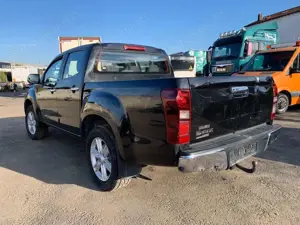 Isuzu D-Max Isuzu D-Max 4WD *Tempomat/LED/AHK/Klima/LM-Felgen Bild 3