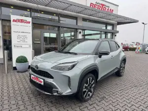 Toyota Yaris Cross Hybrid AWD-i Premiere Edition