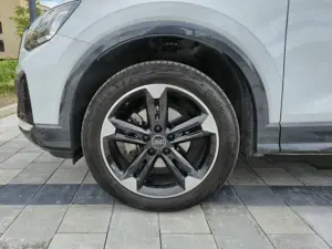 Audi Q2 Q2 30 TDI S tronic advanced Bild 2