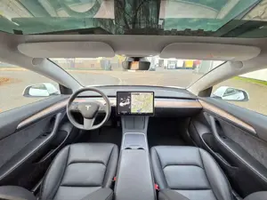 Tesla Model 3 Model 3 Standard Reichweite Plus Hinterradantrieb Bild 2