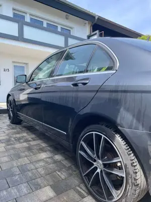 Mercedes-Benz C 180 C-Klasse (BlueEFFICIENCY) - TÜV 11/2027 Bild 3