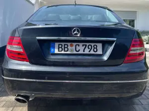 Mercedes-Benz C 180 C-Klasse (BlueEFFICIENCY) - TÜV 11/2027 Bild 2