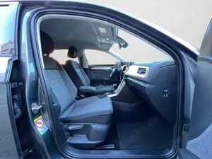 Volkswagen T-Roc T-ROC MOVE 1.5 l TSI DSG KAMERA APP-CONNECT ACC Bild 4