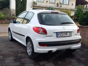 Peugeot 206 206+ 3-Türer 206+ 60 Bild 3