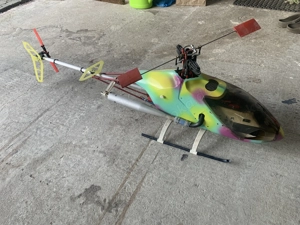 Modellhubschrauber flugfertig