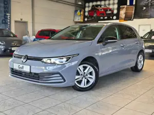 Volkswagen Golf VIII Lim.Life 1.5 TGI DSG MATRIX AHK ACC