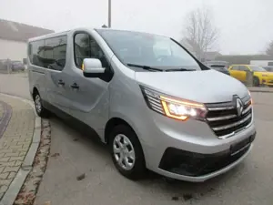 Renault Trafic Combi L2H1 3,0t 9 Sitze Life Navi Spiegeln PDC Blu Bild 4