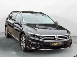 Volkswagen Passat Variant GTE DSG LED Navi AHK Bild 5