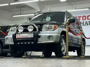 Mitsubishi Pajero Pinin Intense 2000*WENIG KM!!CHROMBÜGEL* Bild 4