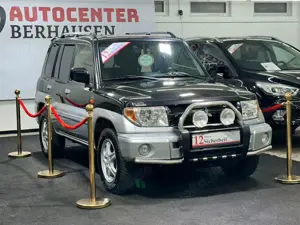 Mitsubishi Pajero Pinin Intense 2000*WENIG KM!!CHROMBÜGEL* Bild 2